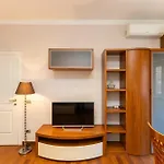 Altavilla By Rental In Rome